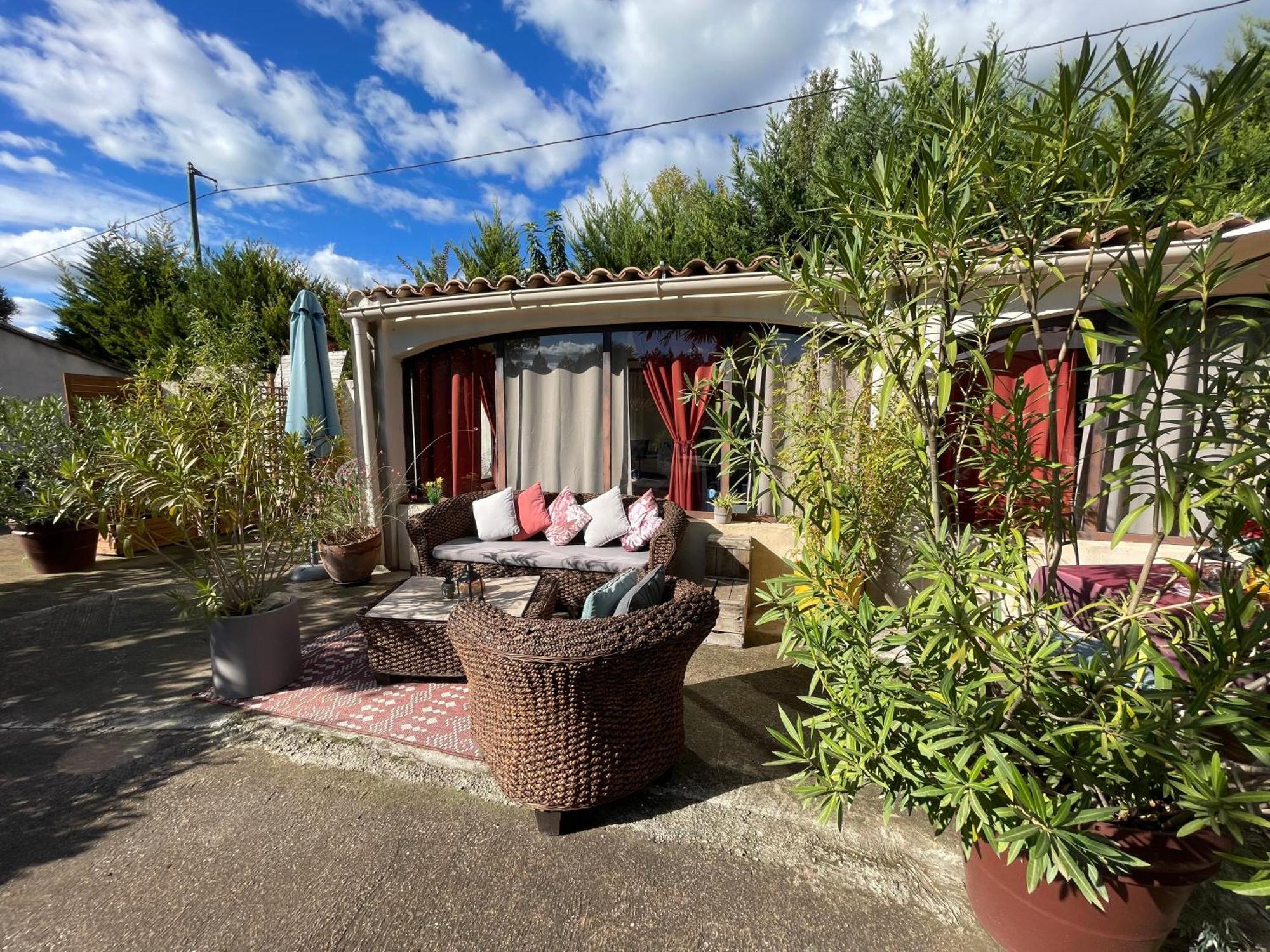 Mas De La Butte Blanche Bed and Breakfast Orgon Exteriör bild